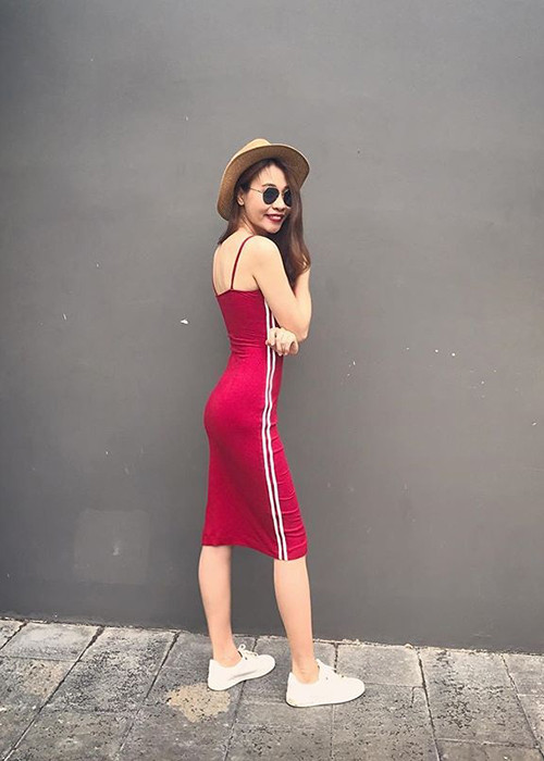 Đường cong gây mê của nữ ca sĩ đến từ Lạng Sơn khiến cánh mày râu phải đổ gục.