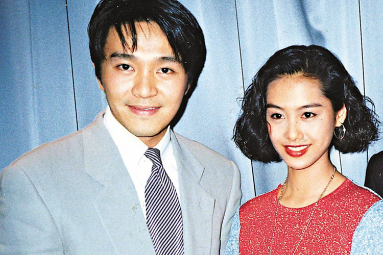 Tuy nhiên, Chu Ân vẫn rơi vào lưới tình của Châu Tinh Trì. Sau 3 năm gắn bó, vì tính cách khác biệt cộng với việc bắt quả tang Châu Tinh Trì ở bên người con gái khác, Chu Ân quyết định chia tay.