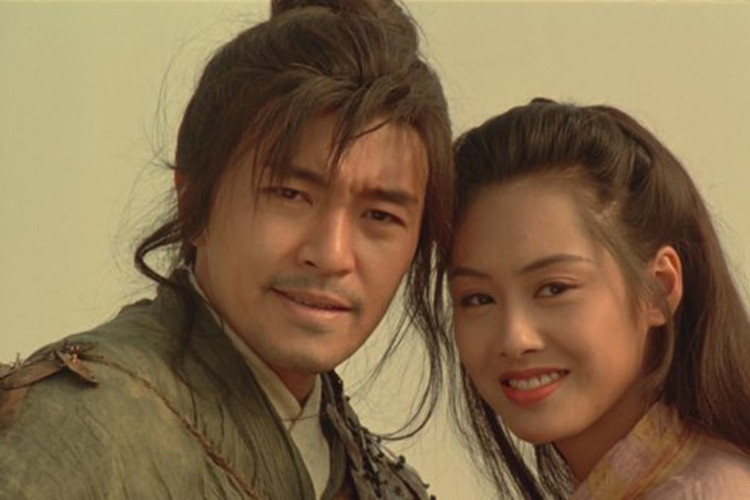 Châu Tinh Trì thật lòng yêu Chu Ân, thậm chí đã nghĩ tới chuyện kết hôn. Tuy nhiên, Chu Ân lại muốn kết thúc chuyện tình cảm khiến ông vô cùng đau khổ.