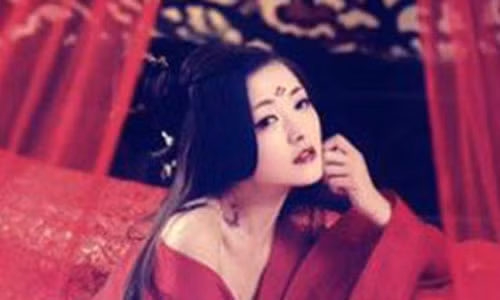 Chan dung co gai khien Ton Quyen bi dat mui, trieu dinh hon loan