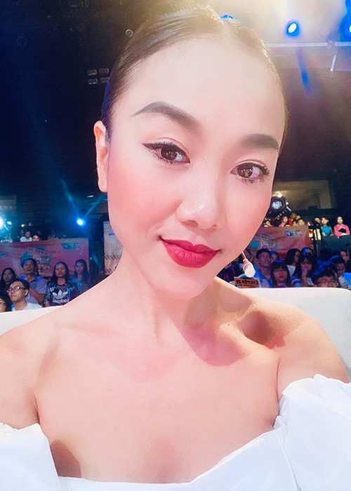 Được chồng chiều chuộng, con gái xinh đẹp ngoan ngoãn, Đoan Trang dường như ngày càng trẻ ra.