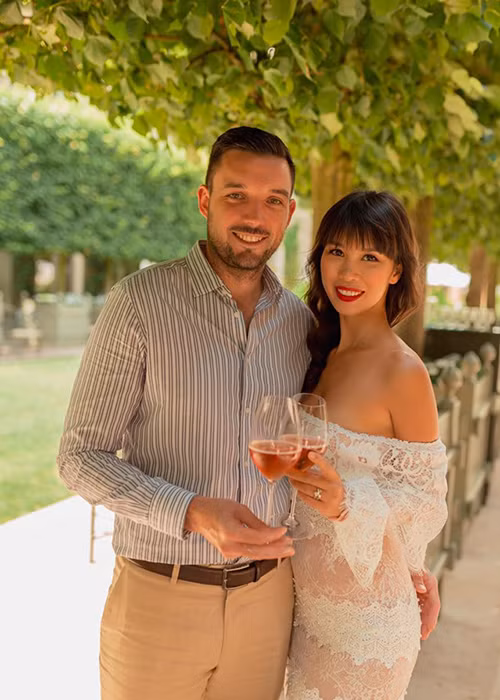 Vóc dáng của Hà Anh sau khi sinh con vẫn chuẩn siêu mẫu.