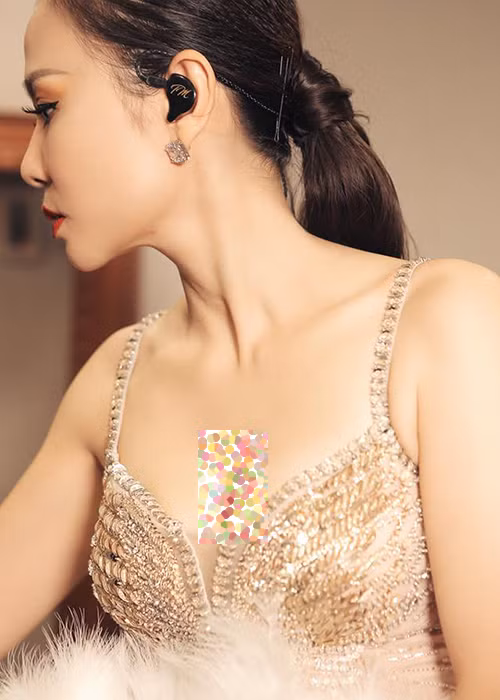 Dù đã bước sang tuổi 42 nhưng Thu Minh vẫn giữ được vóc dáng săn chắc, gợi cảm.