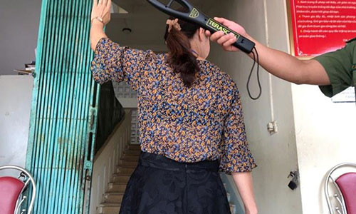 Cham thi o ‘diem nong’ Son La: Co bai Ngu van chi 1 diem