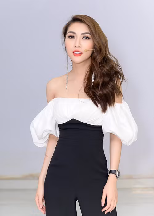 Nhìn lại mình trong mối tình đã qua, Tường Linh thừa nhận bản thân đã sai khi yêu người đàn ông có vợ.