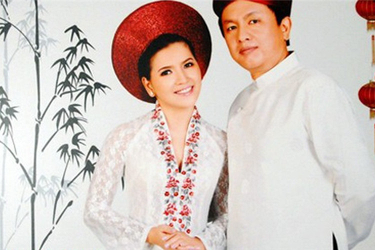 “Tôi đang cố gắng xóa bỏ khoảng cách đó bằng cách xem phim Hàn Quốc. Qua đó tôi sẽ hiểu thêm về tính cách đàn ông và các bà mẹ ở Hàn Quốc”, Ngọc Trinh chia sẻ. Ảnh: Yan