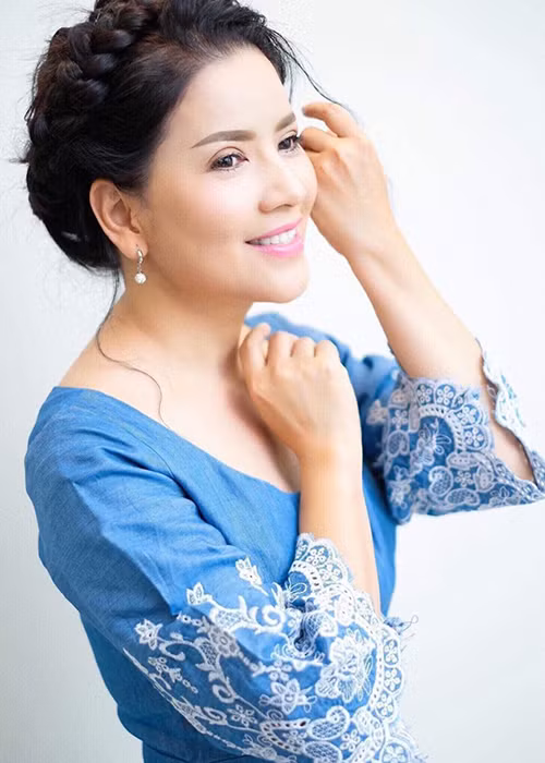 Bước qua độ tuổi hơn 40, Ngọc Trinh vẫn chưa được hưởng hạnh phúc làm mẹ. Trong cuộc phỏng vấn năm 2016, nữ diễn viên chia sẻ, cô không còn buồn vì chuyện này.