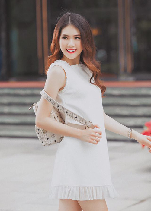 Khi được hỏi nếu được đại gia đề xuất hỗ trợ tiền bạc để đổi lấy điều kiện về tình cảm, Quỳnh Hoa khẳng định cô sẽ từ chối.