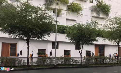 Khong gian ngap sac xanh o dam cuoi Cuong Do la - Dam Thu Trang