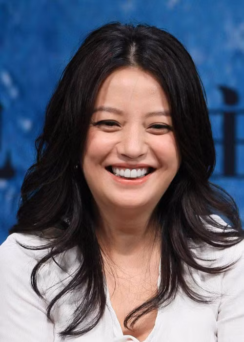 Ngoại hình xuống dốc khiến Triệu Vy nhận phải những lời chê bai.