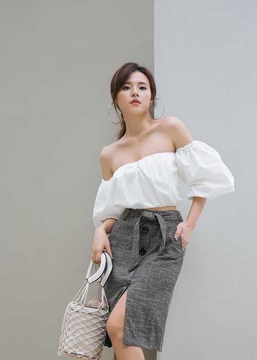 Sau biến cố hủy hôn, Midu trở về thời độc thân. Cô dường như tự do hơn, yêu đời hơn và say mê với công việc hơn.