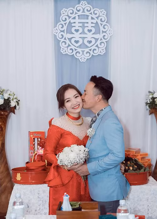Hồi tháng 1/2019, Tiến Đạt làm đám cưới với Thụy Vy sau thời gian bí mật hẹn hò.