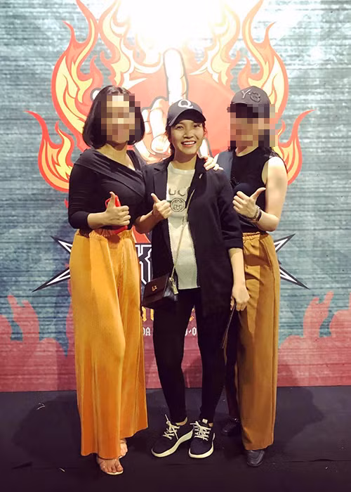 Thụy Vy không hoạt động trong showbiz giống như Tiến Đạt.