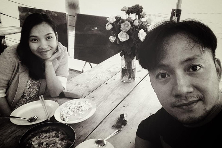 Trước đó, Thụy Vy khoe Tiến Đạt chăm cô rất khéo từ việc hướng dẫn cô thở, ngồi thiền để giảm mỏi mệt, đến việc nấu các món ăn ngon, tốt cho cô.