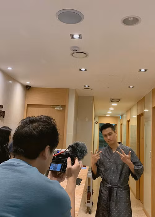 Hiện tại, câu chuyện Việt Anh phẫu thuật thẩm mỹ vẫn là chủ đề gây xôn xao dư luận.