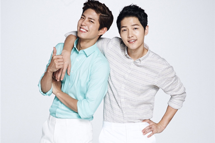 Song Joong Ki từng nhiều lần bày tỏ sự ủng hộ dành cho đàn em.