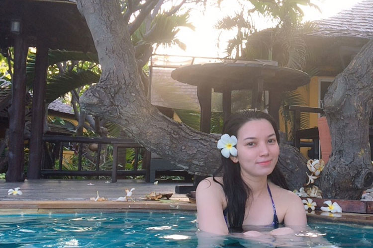 Bà xã của MC Anh Tuấn gợi cảm không kém cạnh vợ của BTV Quốc Khánh.