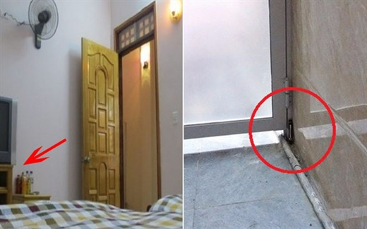 Sau đó, vị khách này đã cầm chiếc bàn chải lên và kiểm tra thì bất ngờ thấy một chiếc camera quay lén được đặt bên trong.