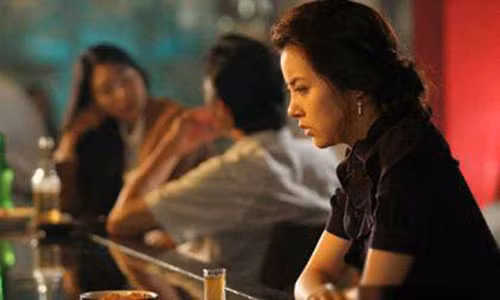 Choang vang ke hoach phan boi vo cua ga chong doi tra