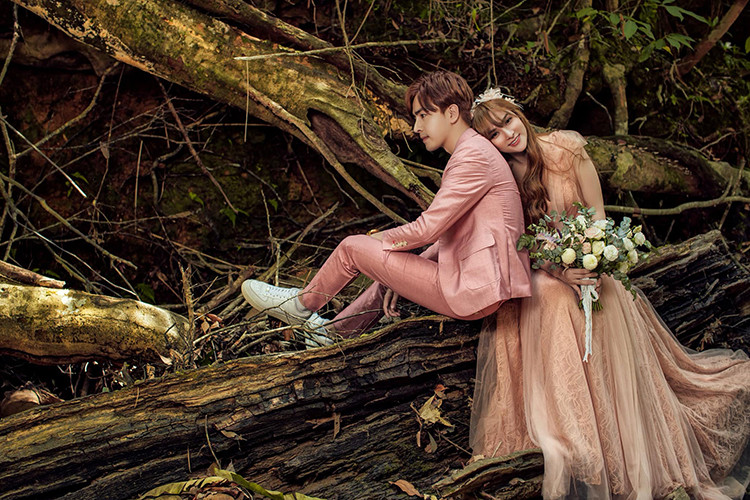 Chồng sắp cưới của Thu Thủy tên Kin Nguyễn, kém cô 10 tuổi và không hoạt động nghệ thuật.