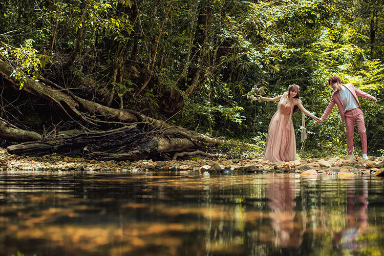 Kin Nguyễn không bận tâm chuyện Thu Thủy từng qua một lần đò và có một cậu con trai riêng.