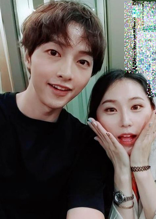 Còn Song Joong Ki chuyển đến sống cùng người thân ở Seoul.