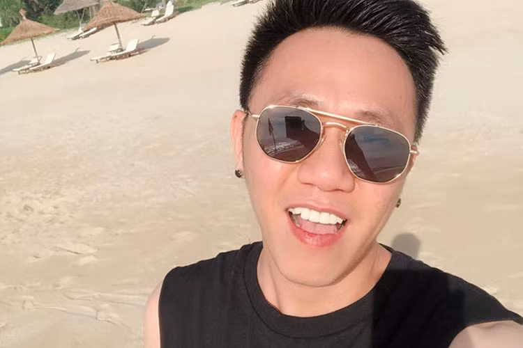 Học được một thời gian, Trấn Thành và Anh Đức lập nhóm hài, hoạt động cho đến tận bây giờ.