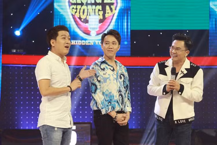 Trường Giang từng hài hước cho hay: “Trấn Thành sắp bỏ mối Anh Đức ở chợ Bến Thành”. Ảnh: Khám phá