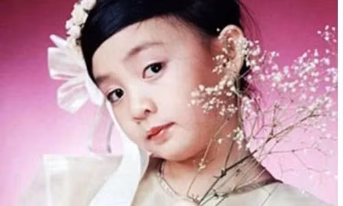 Xuân Mai từng là thần đồng âm nhạc lúc 5 tuổi.