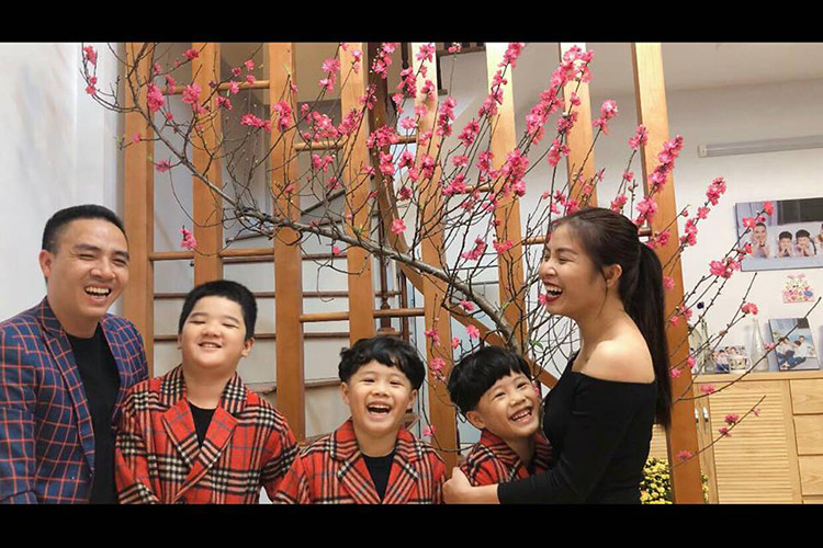 Cuối năm 2018, Hoàng Linh và Mạnh Hùng giận hờn nhau nhưng sau đó nhanh chóng làm lành.