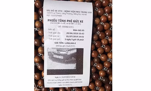 Khong doc ki thong bao, tai xe nhan cai ket dang khi gui xe tai BV Nhi