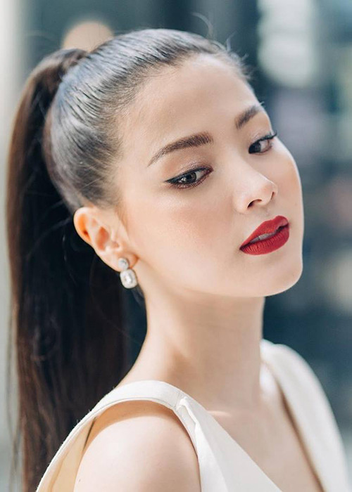 Ồn ào clip nhạy cảm khiến nữ diễn viên xinh đẹp phải đối mặt với làn sóng chỉ trích từ phía dư luận.