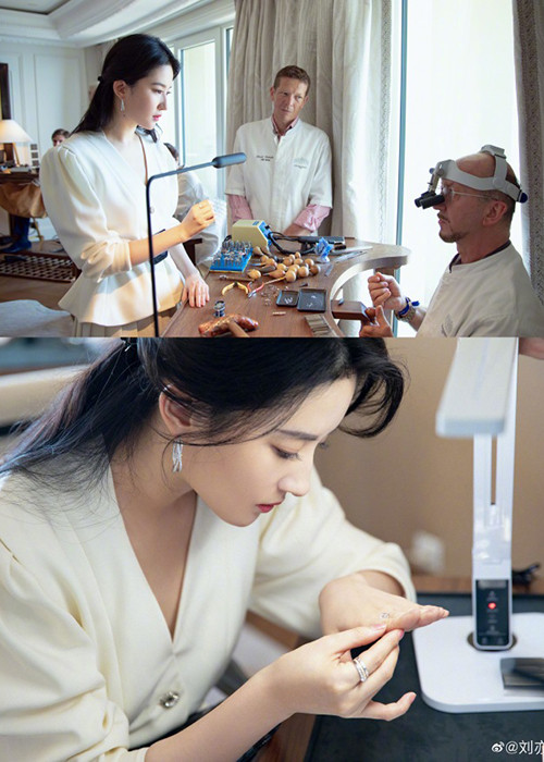 Ở bạn gái cũ của Song Seung Hun vẫn toát lên vẻ "băng thanh ngọc khiết" khiến nhiều người mê mẩn.