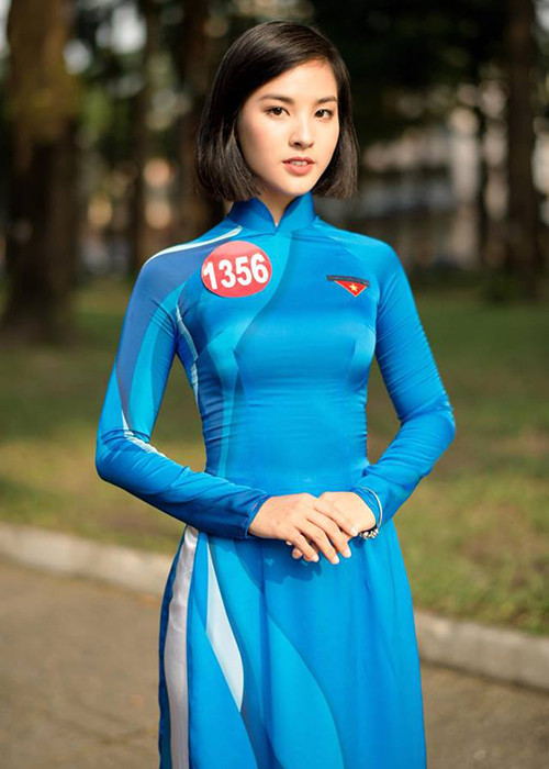 Quỳnh Nga không chỉ xinh đẹp mà còn học giỏi.