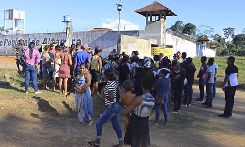 16 nguoi bi chat dau trong cuoc bao loan o nha tu Brazil