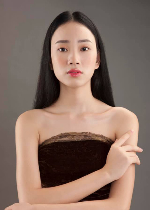 Vòng eo 56 của Ái Nhi khiến nhiều cô gái phải ghen tỵ.