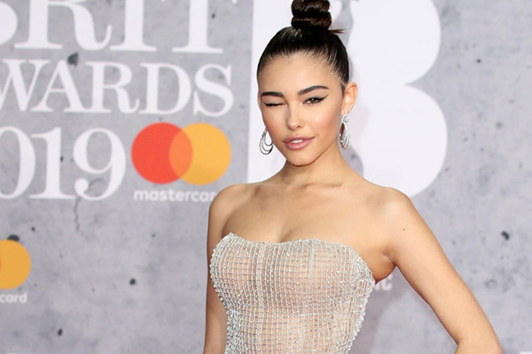 Madison thường đăng tải các bản cover lên trang cá nhân và chỉ nổi tiếng sau khi được Justin Bieber lăng xê nhiệt tình.