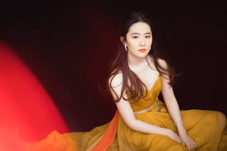 Hiếm mỹ nhân xứ Trung sở hữu nhan sắc như tiên nữ giống như Lưu Diệc Phi. Có lẽ vì vậy, Lưu Diệc Phi đến nay vẫn là cái tên hot.