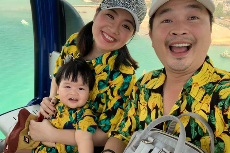 Cặp vợ chồng diễn viên Lê Khánh - Tuấn Khải hạnh phúc chào đón con trai đầu lòng Tuấn Khang vào tháng 10/2018.