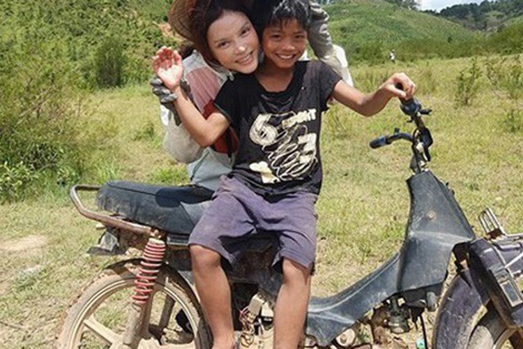 Trên trang cá nhân, nữ diễn viên chia sẻ dự định mời bạn bè về nông trại ở Đà Lạt để nghỉ dưỡng kết hợp thu hoạch rau quả vào tháng 10 tới đây.