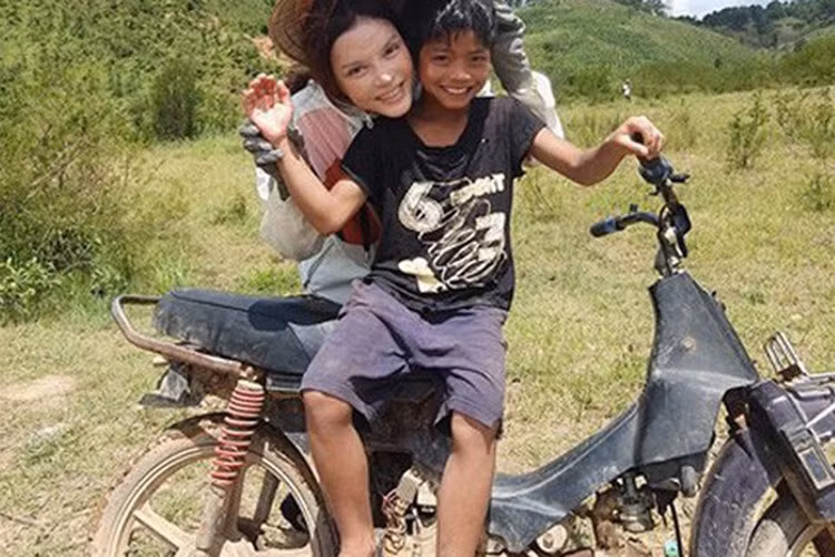 Trên trang cá nhân, nữ diễn viên chia sẻ dự định mời bạn bè về nông trại ở Đà Lạt để nghỉ dưỡng kết hợp thu hoạch rau quả vào tháng 10 tới đây.