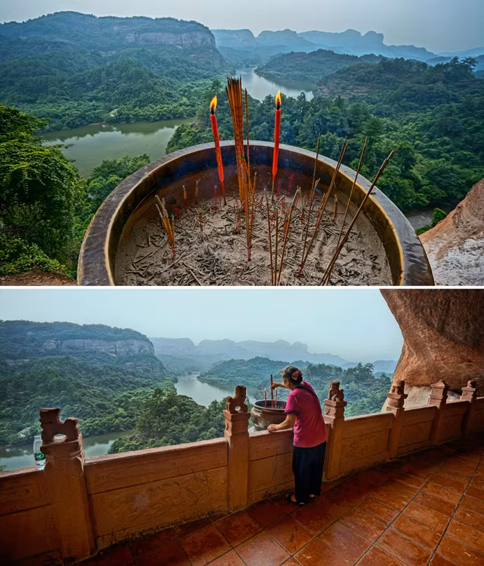 Nhưng đến cuối triều Thanh, xã hội rối ren loạn lạc nên chùa cũng bị tàn phá nhiều. Đầu những năm 80, Trung Quốc thực hiện tự do tín ngưỡng vì thế chùa Cẩm Thạch Nham đã trở thành nơi thường xuyên diễn ra các hoạt động Phật giáo.