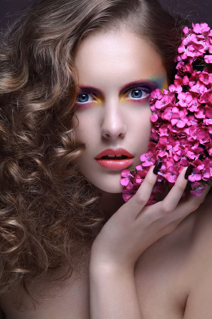 Miệng nhỏ chúm chím như hoa anh đào là người tương đối bảo thủ nhưng lại đầy phúc khí. Đây chính là một tiêu chuẩn quan trọng để đánh giá vẻ đẹp của mỹ nhân cổ đại.