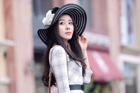 Tuổi Mão: Vận đào hoa tháng 5 của bạn rất vượng, vì thế bạn có nhiều cơ hội gặp được người trong mộng rất tình cờ, đặc biệt là trong những chuyến dã ngoại.