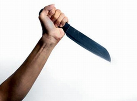 Do mâu thuẫn cá nhân, nam công nhân đã dùng dao sát hại bạn (Ảnh minh họa).