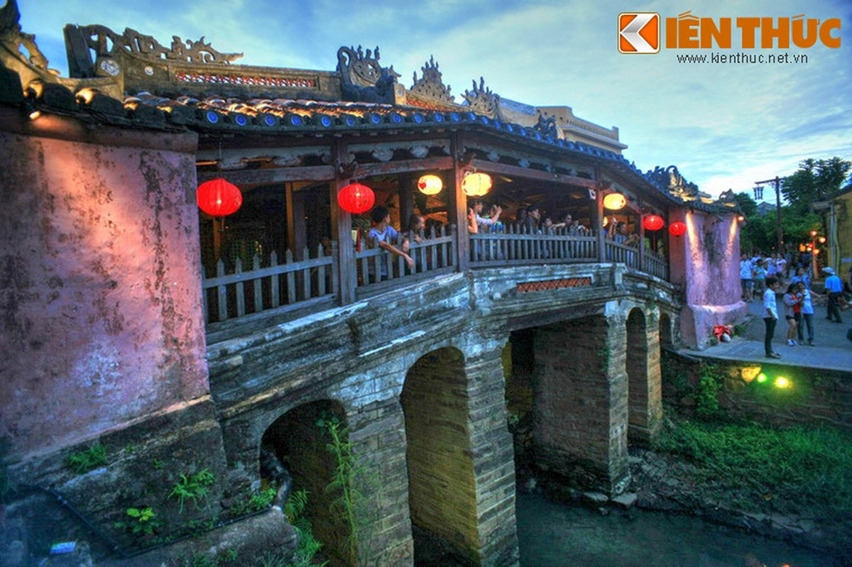 Chùa Cầu trước khi được trùng tu. Ảnh: Quốc Lê.