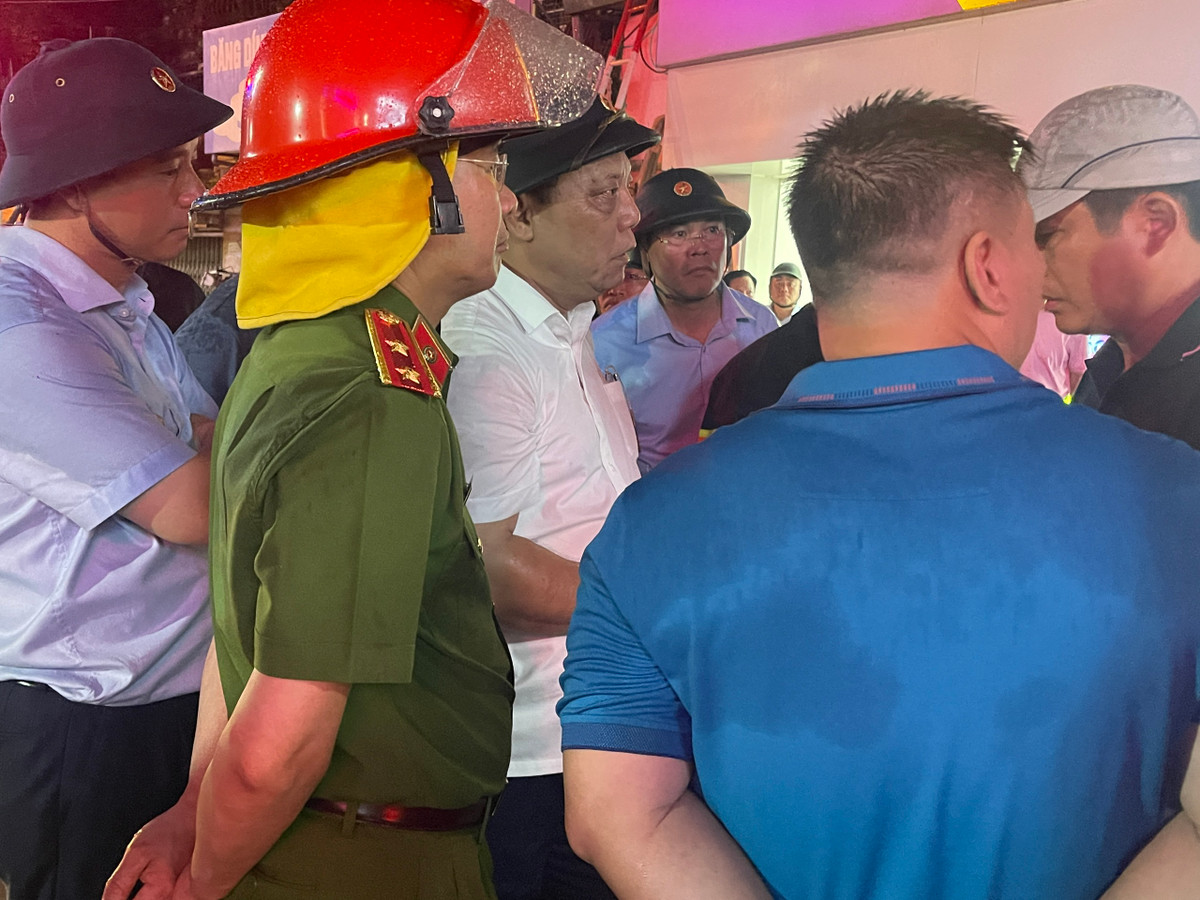 Phat hien 4 thi the vu chay nha pho Dinh Cong Ha-Hinh-2