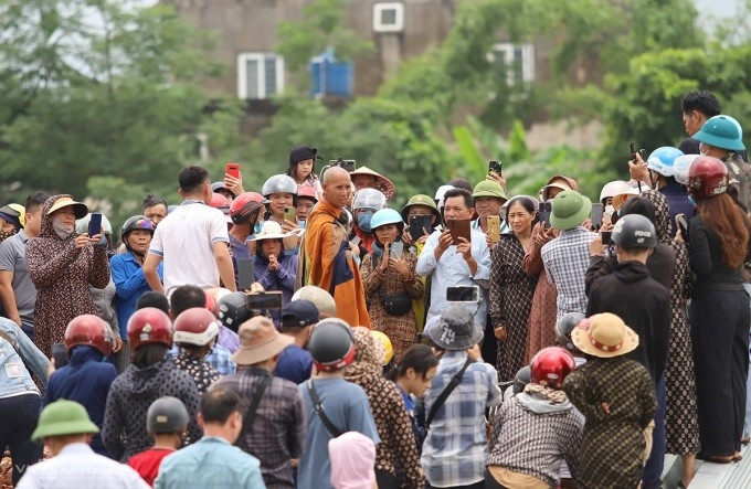 Từ hiện tượng Thích Minh Tuệ: Để thế lực “ma giáo” không thể lợi dụng - Hình 2 Tu hien tuong Thich Minh Tue: De the luc “ma giao” khong the loi dung-Hinh-2