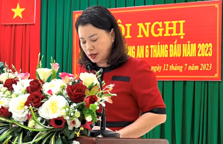 Chu tich huyen o Dong Nai bi cach chuc sau vu mat 170 ty