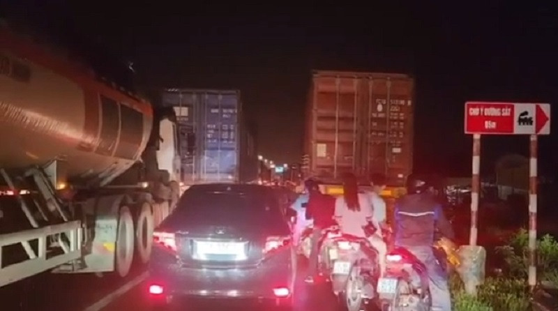 Quoc lo 5 un tac keo dai, Hai Duong chi dao “nong”-Hinh-2